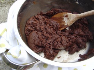 rozpuštěná čokoláda s máslem a moukou